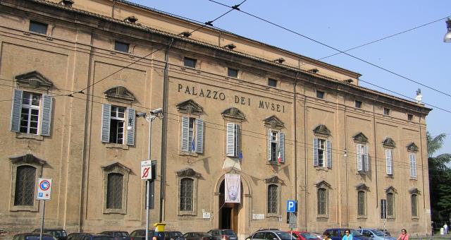 Biblioteca Estense, Galleria Estense e Musei Civici nel cuore del centro storico di Modena